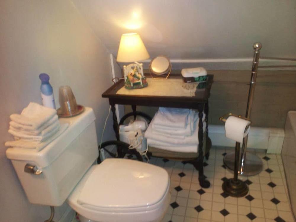 Clifford House Private Home B&B クリーブランド エクステリア 写真