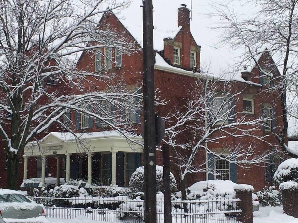 Clifford House Private Home B&B クリーブランド エクステリア 写真