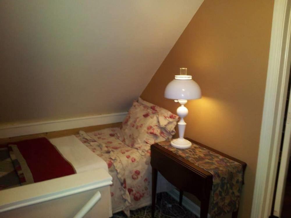 Clifford House Private Home B&B クリーブランド エクステリア 写真