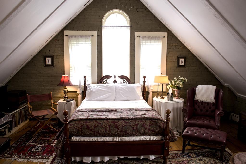 Clifford House Private Home B&B クリーブランド エクステリア 写真